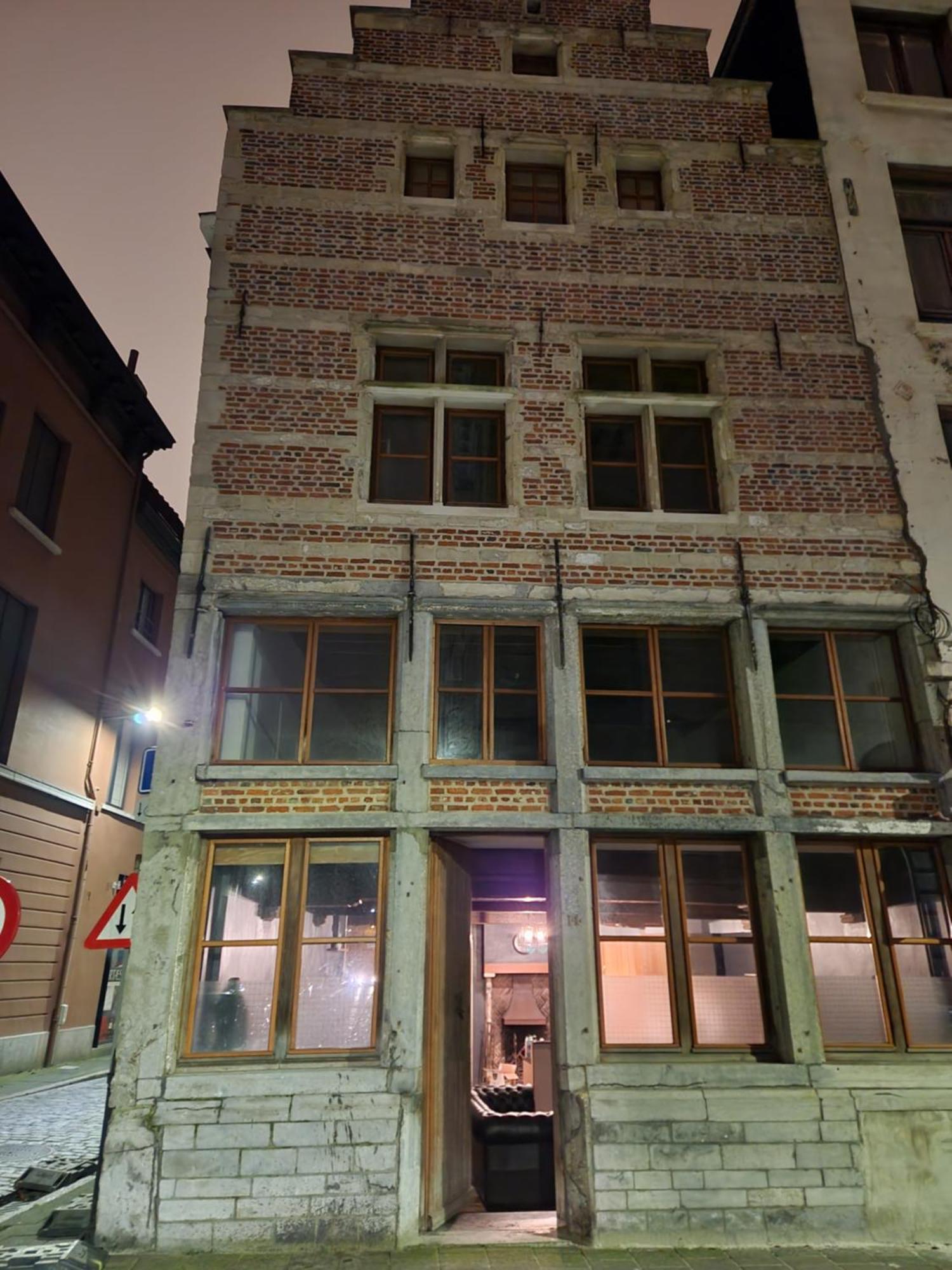 Viktoria Hostel アントウェルペン エクステリア 写真